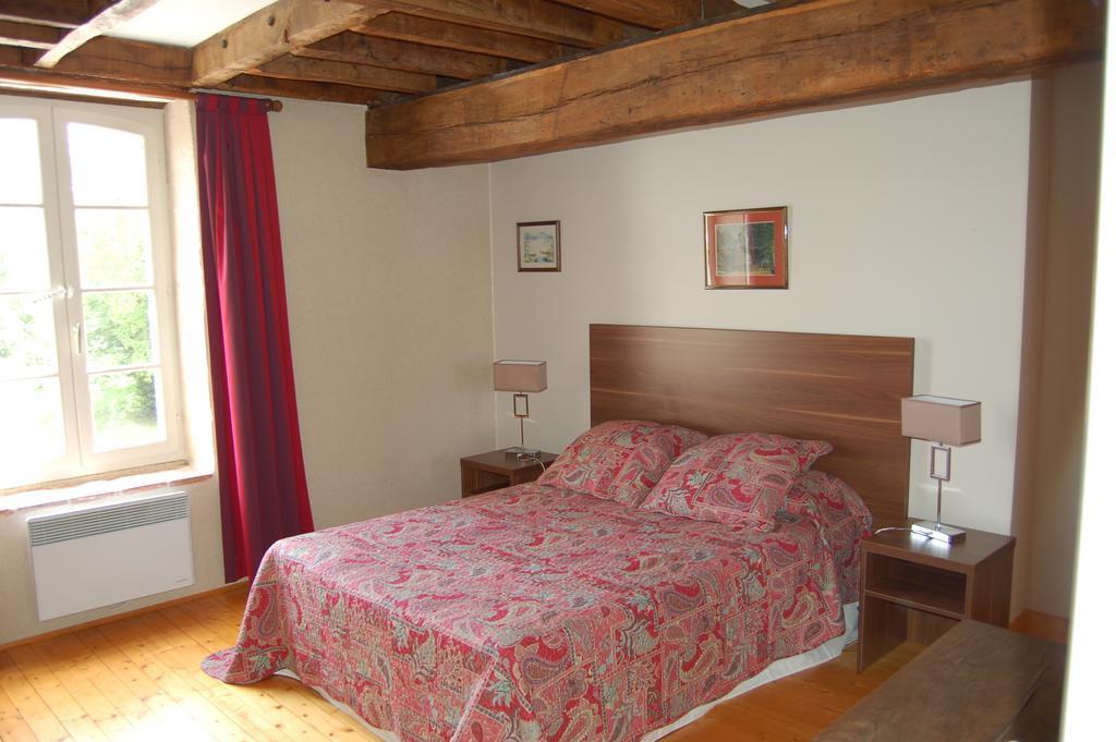 Le Moulin Neuf Panzió Vignoux-sur-Barangeon Szoba fotó