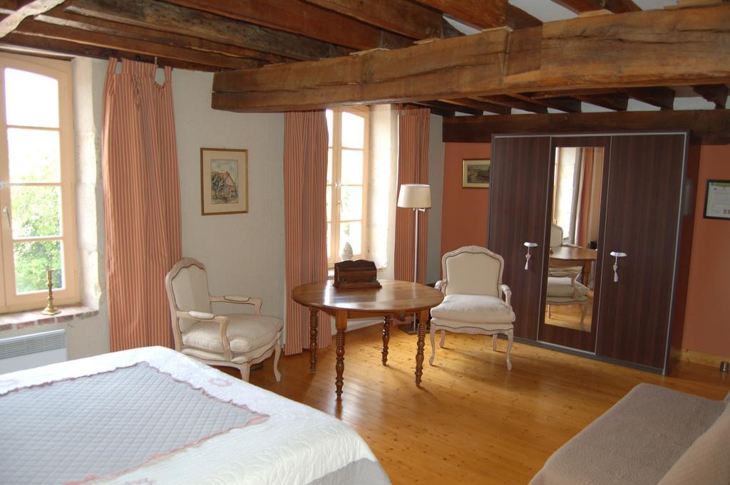 Le Moulin Neuf Panzió Vignoux-sur-Barangeon Szoba fotó